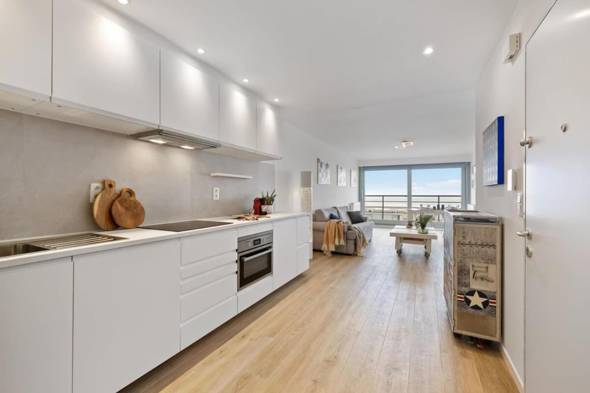 Huswell - Apartment With Frontal Sea View In Knokke Exteriör bild